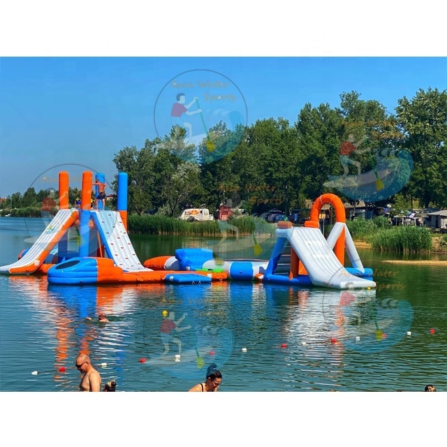 Aquatic Sports Equipment - Parco acquatico galleggiante per sport acquatici